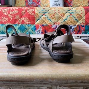 Born sandals Size 7